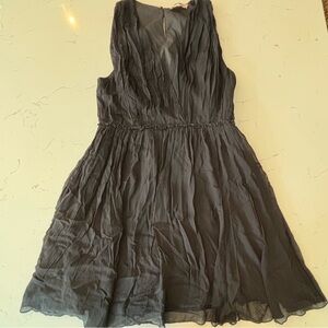 Twinset Pleated Sleeveless Dress – Romantic Feminine Silk Blend Look – Size L